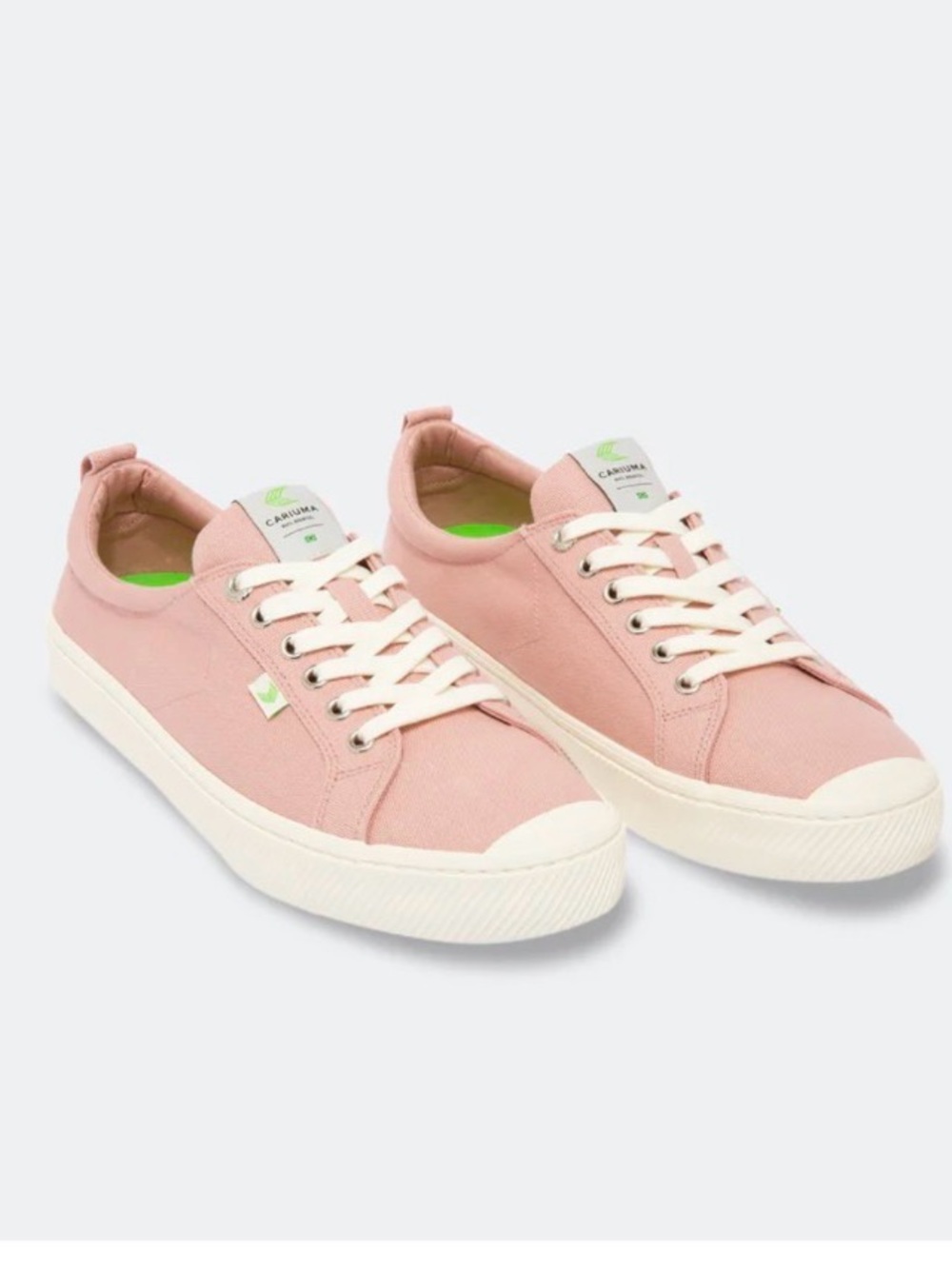 Cariuma OCA Low-Top Canvas Sneaker in Rose 8